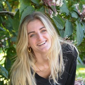 Meet your Posher, Andrea